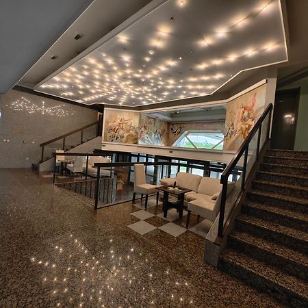 Sole Mio Wellness & Spa ノヴィ・サド エクステリア 写真